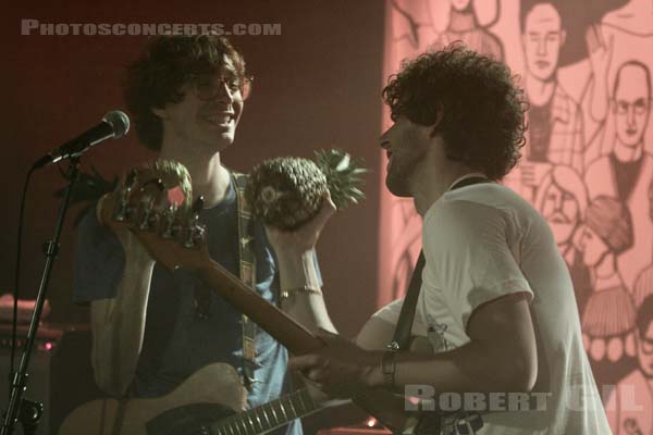 THE WHITEST BOY ALIVE - 2009-04-15 - PARIS - La Maroquinerie - 